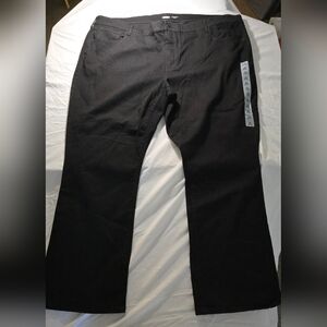 Women's Plus Size Black Jeans old navy kicker boot Cut midrise size 28.